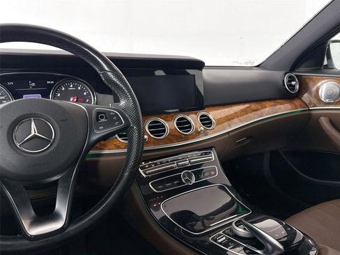 Used 2017 Mercedes-Benz E 300 4MATIC image 52