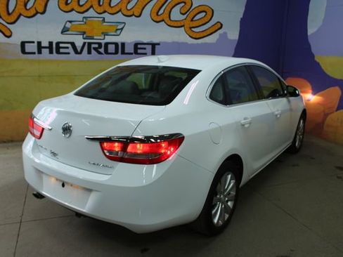 Used 2017 Buick Verano FWD image 4