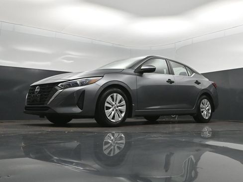 Used 2024 Nissan Sentra S FWD image 38