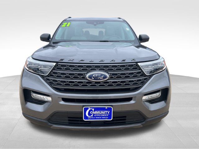 Used 2021 Ford Explorer XLT w/ Equipment Group 202A AWD/4WD image 10