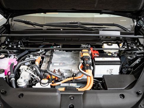 New 2026 Lexus RZ 450e AWD image 33