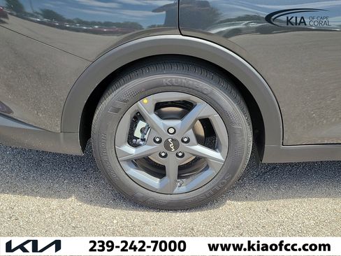 New 2026 Kia K4 LXS image 9