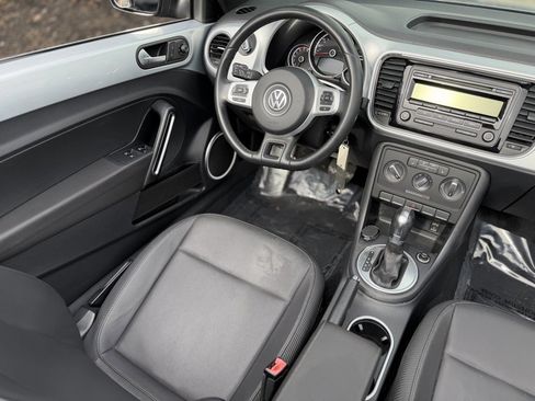 Used 2015 Volkswagen Beetle 1.8T image 39