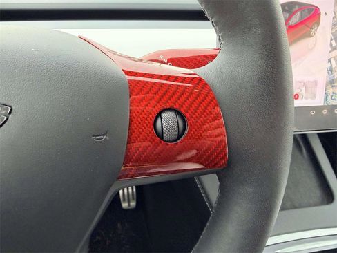 Used 2024 Tesla Model Y Long Range image 6