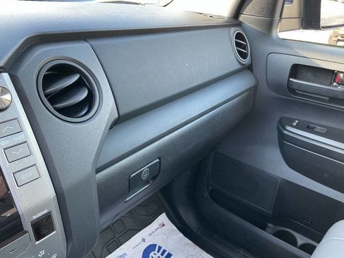 Used 2014 Toyota Tundra SR image 34