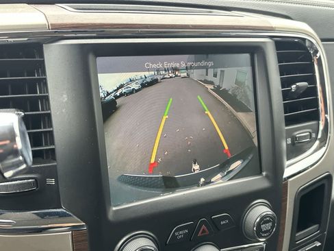 Used 2015 RAM 2500 Laramie w/ Protection Group image 19