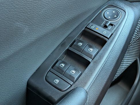 New 2026 Kia Seltos EX image 23