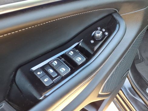 Used 2023 Jeep Grand Cherokee L Overland w/ Advanced Protech Group III image 15