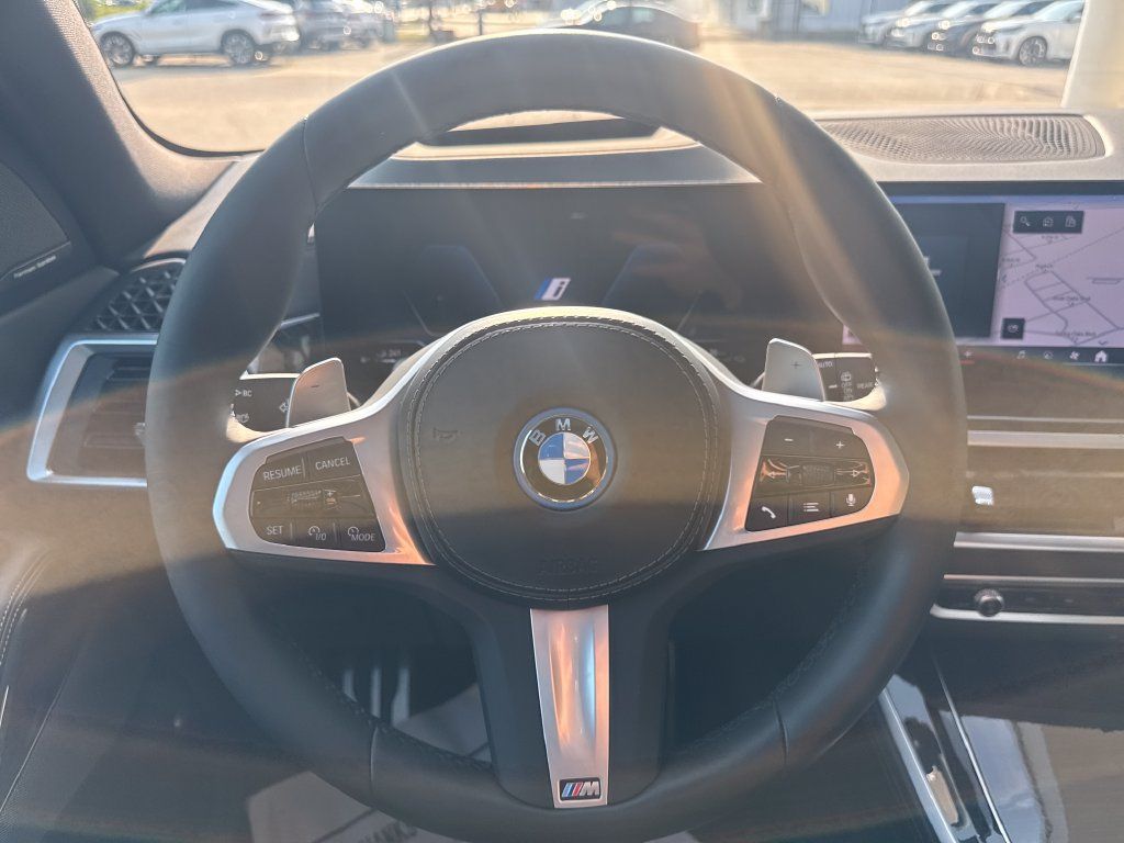 Used 2024 BMW X5 xDrive50e w/ M Sport Package AWD/4WD image 17