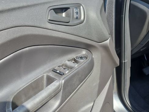 Used 2019 Ford Escape S FWD image 16