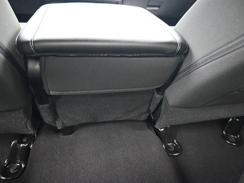 Used 2024 RAM 1500 Tradesman w/ Popular Equipment Group image 34