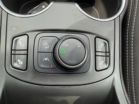 Certified 2024 GMC Terrain SLE w/ Driver Convenience Package AWD/4WD image 30