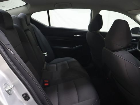 Used 2021 Nissan Altima 2.5 SV AWD/4WD image 12