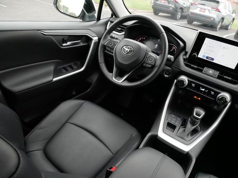 Certified 2025 Toyota RAV4 XLE Premium AWD/4WD image 9