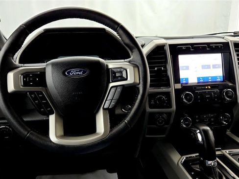 Used 2020 Ford F150 Lariat image 14