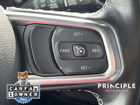 Used 2022 Jeep Wrangler Unlimited Sahara w/ Cold Weather Group image 18