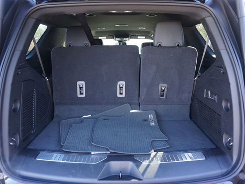 Used 2025 GMC Yukon Denali image 17