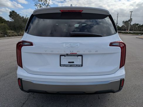 New 2025 Kia Telluride LX image 6