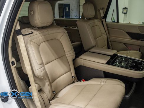 Used 2020 Lincoln Navigator Reserve w/ Equipment Group 208A Reserve image 38