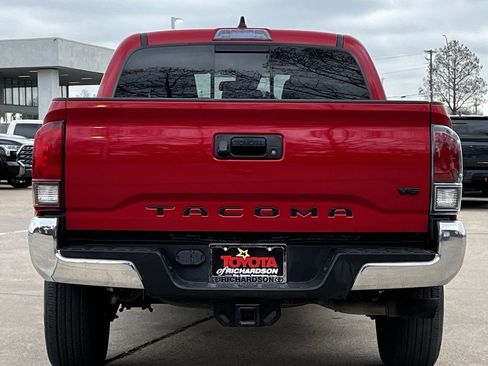 Used 2022 Toyota Tacoma SR5 image 5