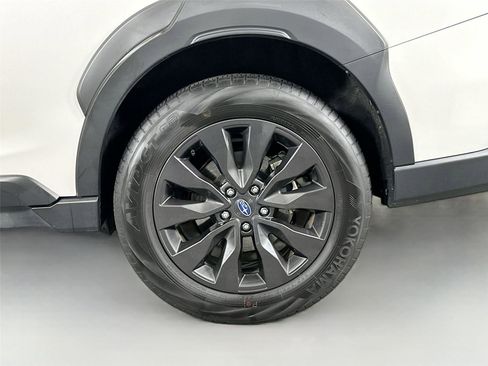 Used 2025 Subaru Outback Onyx Edition AWD/4WD image 30