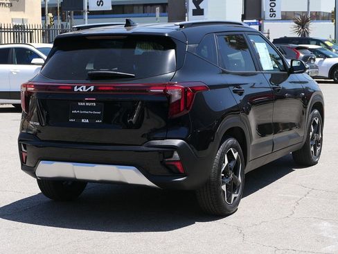 Used 2025 Kia Seltos S FWD image 3