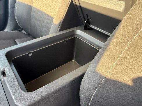 Used 2025 Nissan Altima 2.5 SV image 26