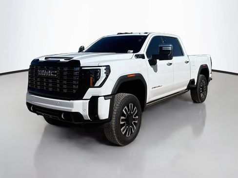 Used 2026 GMC Sierra 2500 Denali Ultimate AWD/4WD image 3