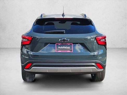 New 2026 Chevrolet Trax LT w/ Sunroof Package image 8