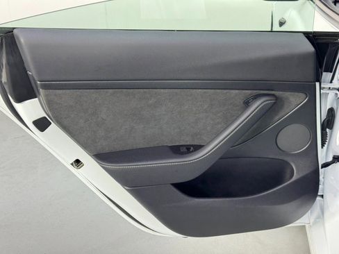 Used 2022 Tesla Model 3 image 43