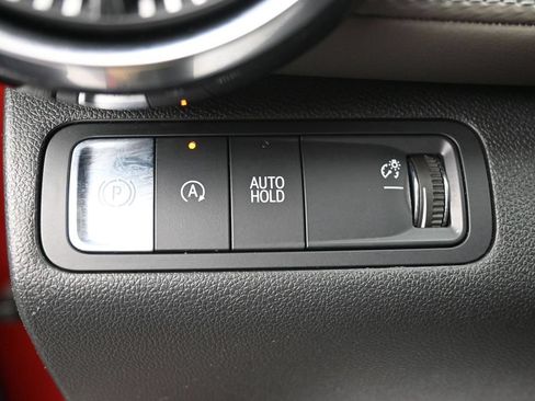 Used 2025 Chevrolet Equinox LT w/ Convenience Package II FWD image 18