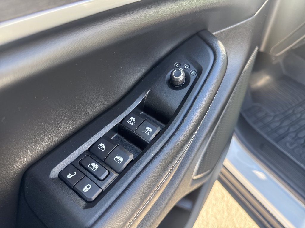 Used 2026 Jeep Grand Cherokee Limited w/ Luxury Tech Group II AWD/4WD image 12