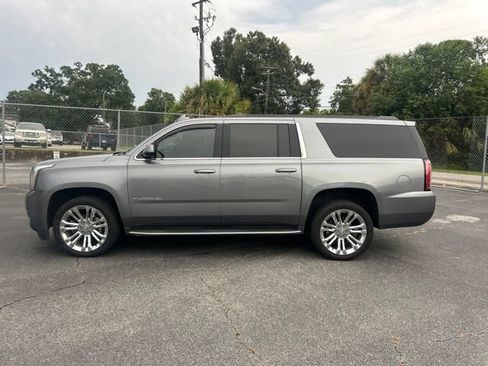 Used 2019 GMC Yukon XL SLT RWD image 2