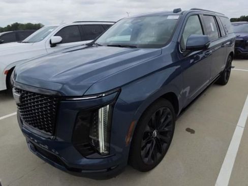 Certified 2025 Cadillac Escalade ESV Sport Platinum w/ LPO, ONYX Package AWD/4WD image 1