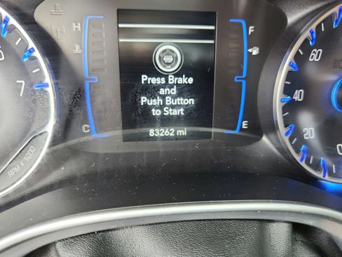 Used 2018 Chrysler Pacifica Touring Plus FWD image 14