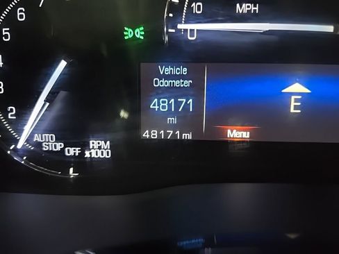 Used 2017 Cadillac XT5 Luxury w/ Driver Awareness Package image 23