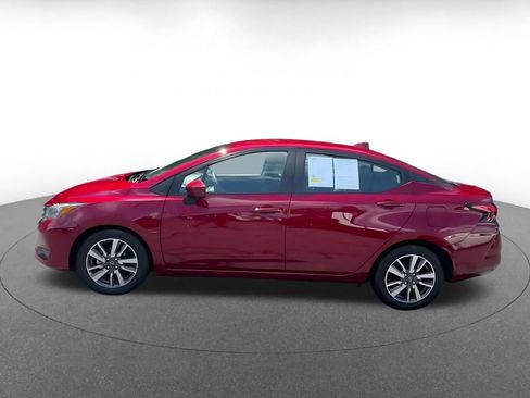 Used 2025 Nissan Versa SV FWD image 9