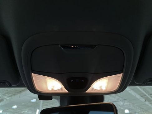 Used 2022 Jeep Cherokee Latitude Lux w/ Mopar Interior Package image 34