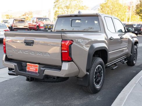New 2026 Toyota Tacoma TRD Off-Road w/ TRD Off Road Premium Package AWD/4WD image 5