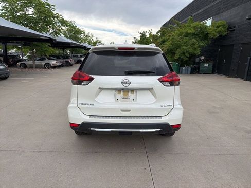 Used 2018 Nissan Rogue SL w/ Premium Package AWD/4WD image 4