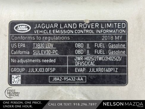 Used 2018 Land Rover Range Rover Velar R-Dynamic SE AWD/4WD image 51