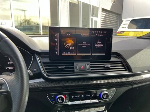 Used 2024 Audi SQ5 Premium Plus w/ Premium Plus Package image 17