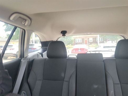 Used 2025 Subaru Outback Premium AWD/4WD image 19