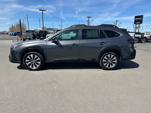 Used 2023 Subaru Outback Limited AWD/4WD image 7