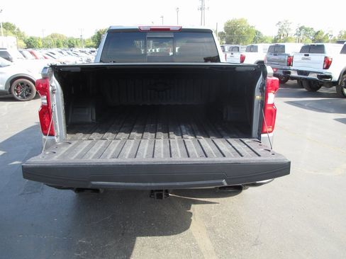Used 2020 Chevrolet Silverado 1500 LT Trail Boss image 7