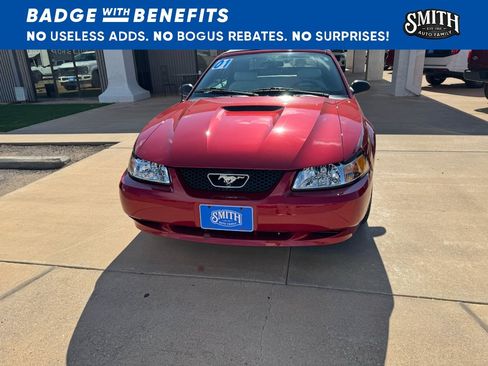 Used 2001 Ford Mustang Convertible RWD image 11