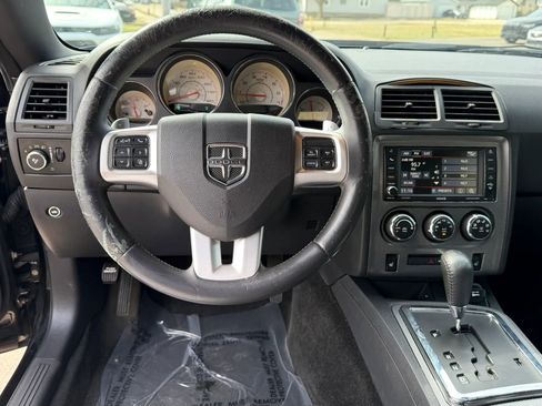 Used 2013 Dodge Challenger R/T image 7