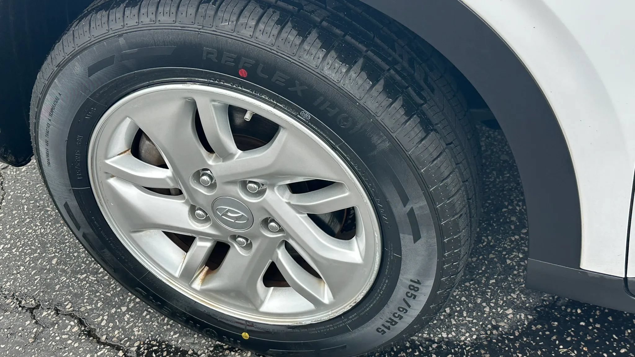 Used 2021 Hyundai Venue SE FWD image 10