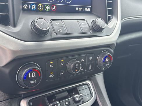 Used 2020 GMC Acadia SLE w/ Driver Convenience Package image 19