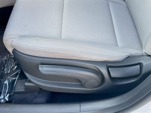 Used 2018 Hyundai Tucson SE w/ Cargo Package AWD/4WD image 15